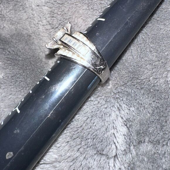 Sterling 925 Silver Cubic Zirconia Marquis Ring Size 8 Baguettes - Picture 9 of 10